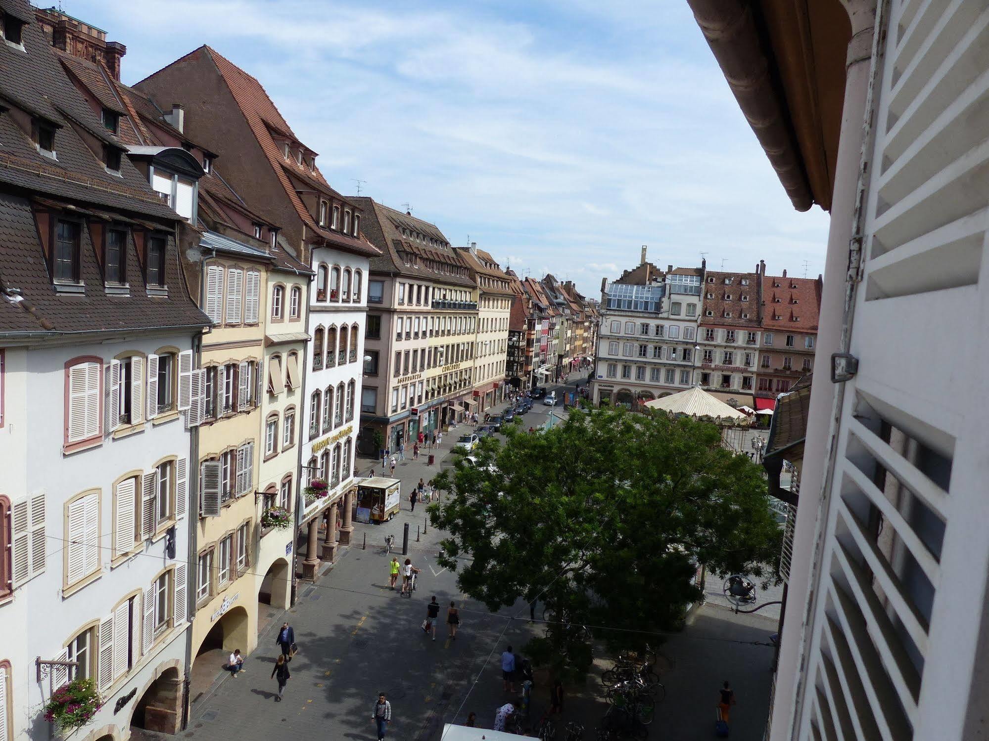 70 M² Strasbourg Appart City Center Bagian luar foto