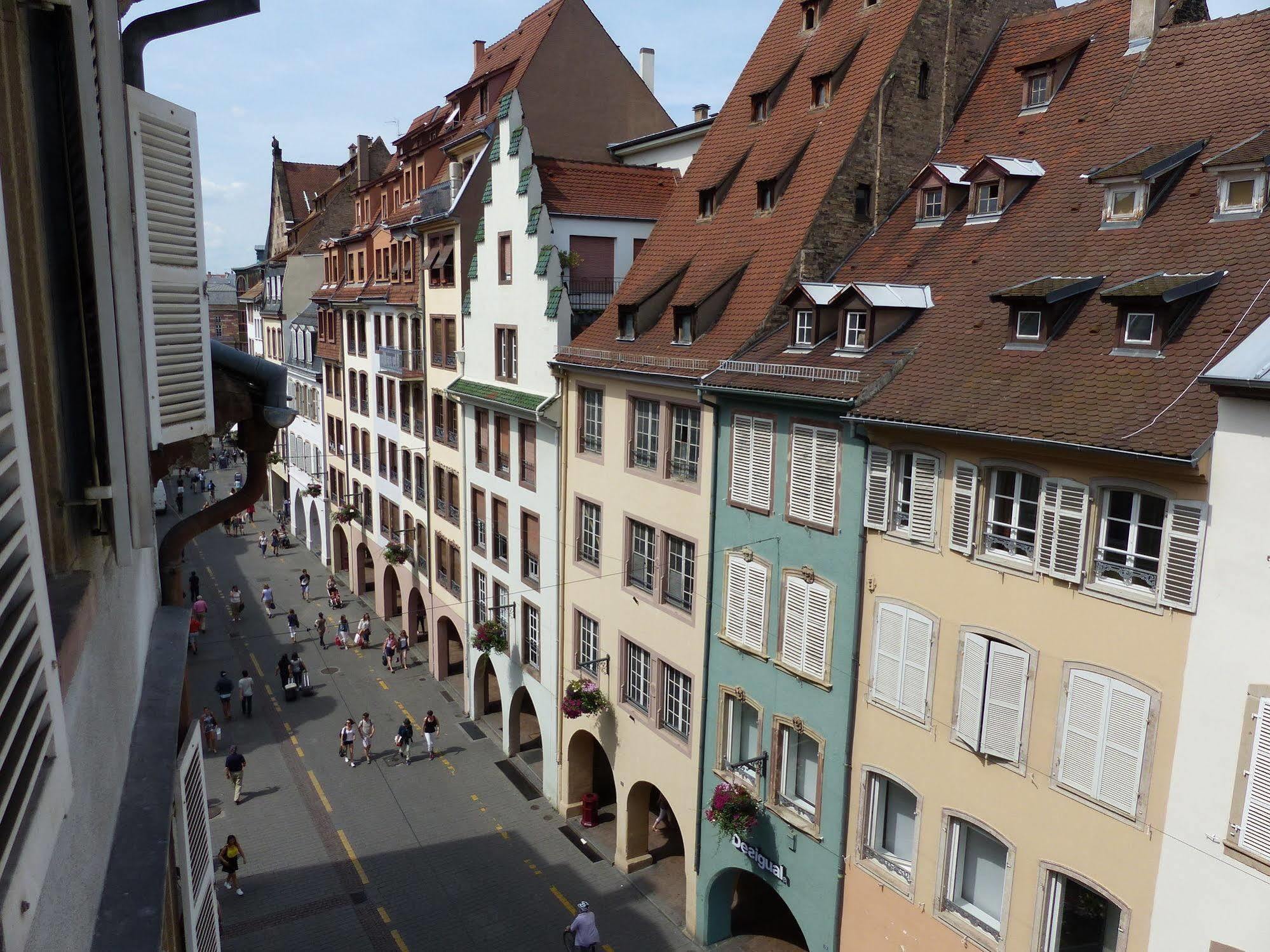 70 M² Strasbourg Appart City Center Bagian luar foto